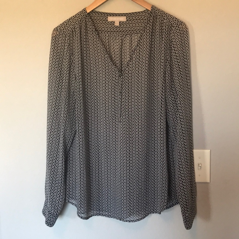 Banana Republic sheer long sleeve print blouse